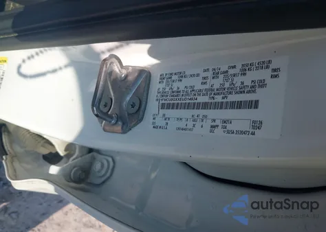 2014 Ford Escape Se z USA, uszkodzony, nr VIN 1FMCU0GXXEUD14934